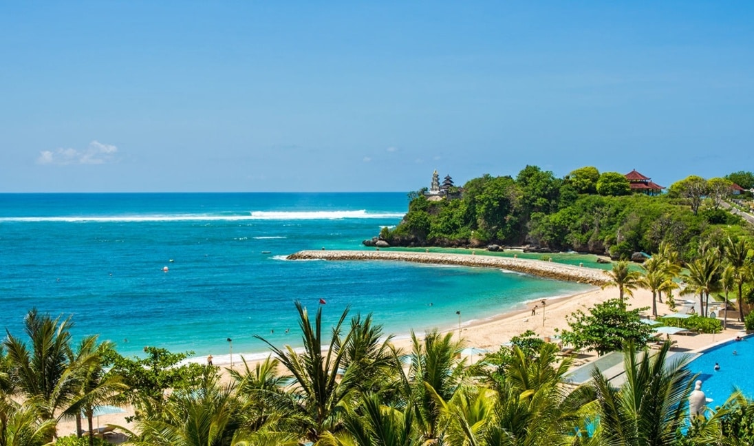  Pantai Nusa Dua Bali Sensasi Ketenangan di Pulau Dewata