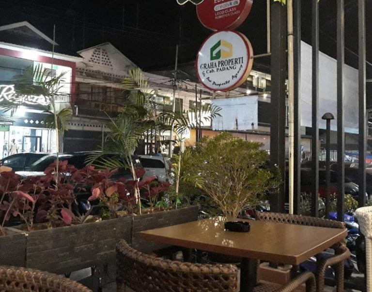 23+ Cafe di Padang yang Romantis, Hits, 24 Jam, dan Enak!